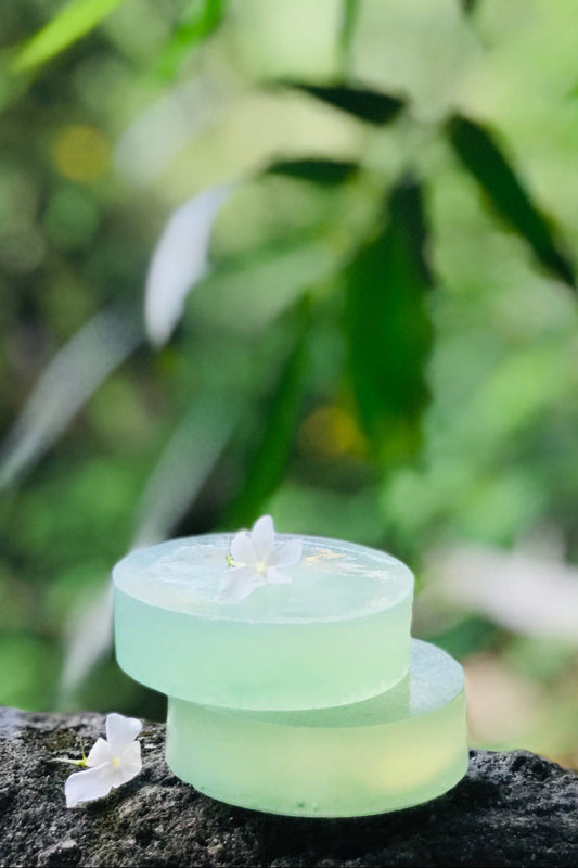 Aloès: Aloevera and Jasmine Soap