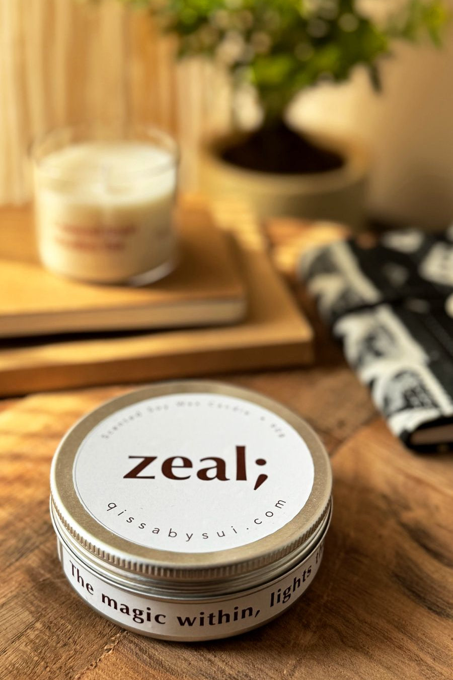 Zeal Candle : A blend of Arabic notes